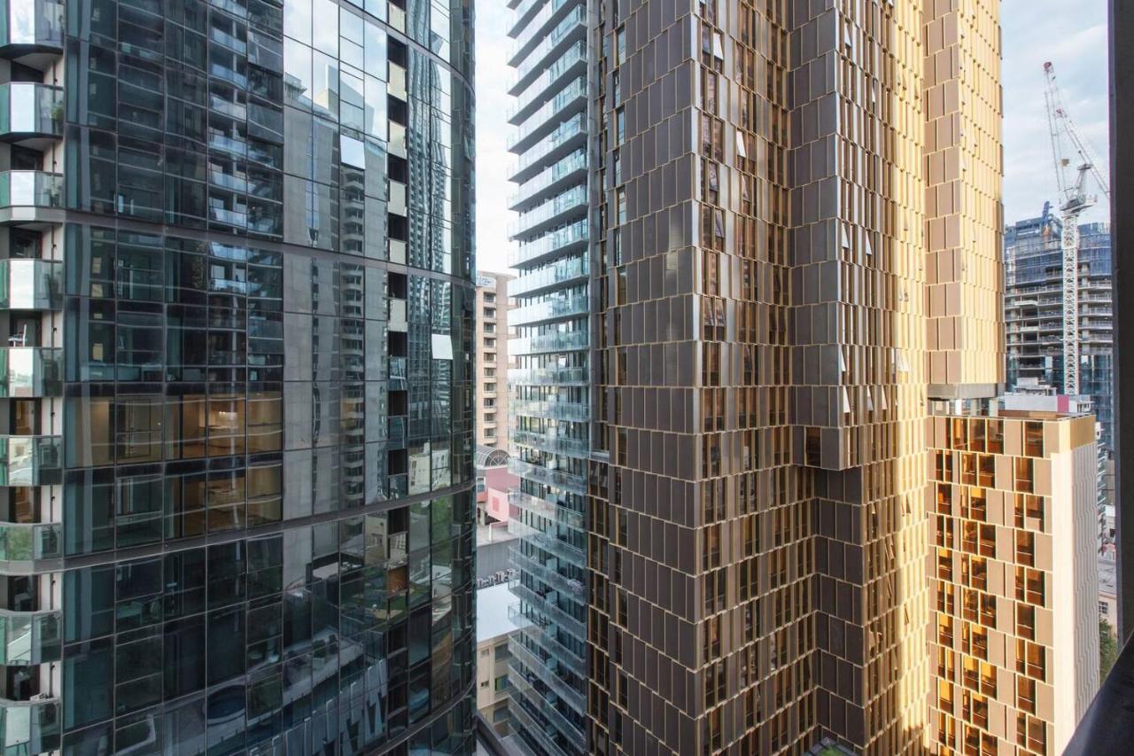 Central Sleek City Living Close To Everything Melbourne Exterior photo